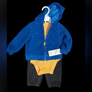 NWT Carter’s 3 piece fleece jacket, pant & s/s onesie set size 6 month